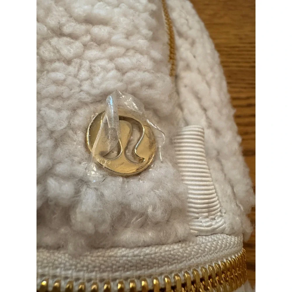 Lululemon Backpack Nano Women White Like New Fleece Sherpa Gold Hardware